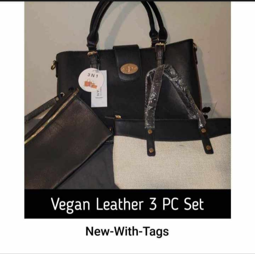 Vegan Leather 3 piece black purse Set- Christmas sale 🎄